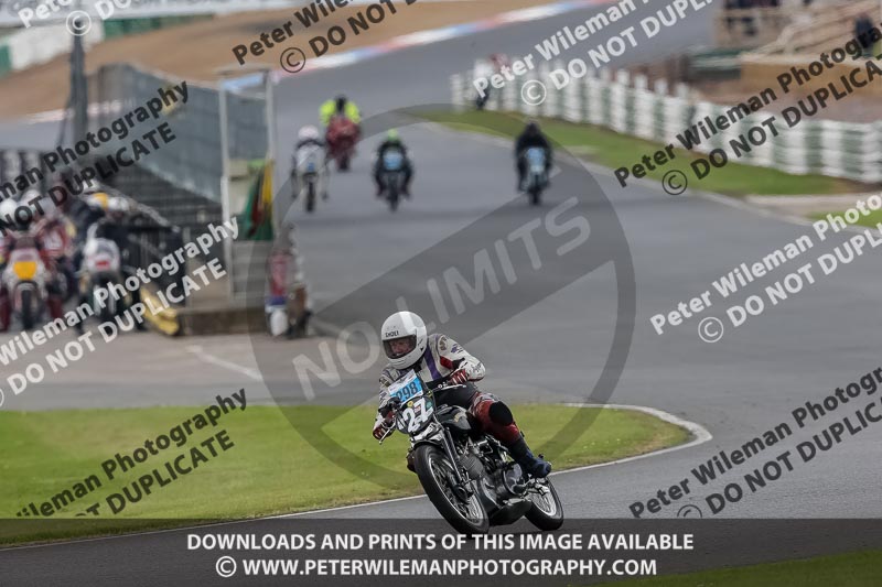 Vintage motorcycle club;eventdigitalimages;mallory park;mallory park trackday photographs;no limits trackdays;peter wileman photography;trackday digital images;trackday photos;vmcc festival 1000 bikes photographs